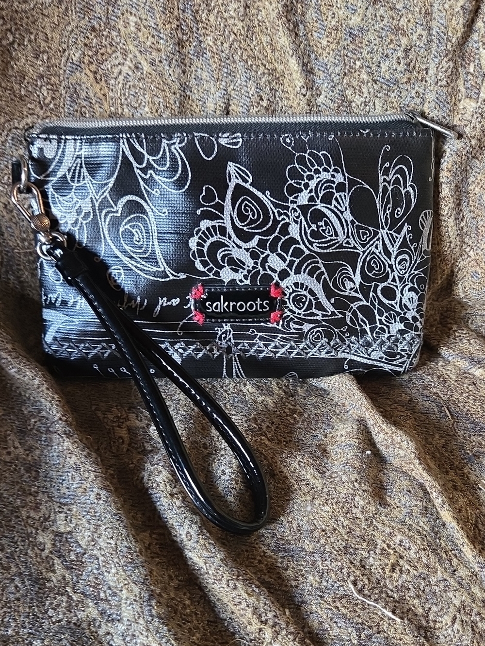 Sakroots Black White Floral Wristlet with Removable Strap